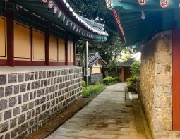 삼성혈 내부입니다.