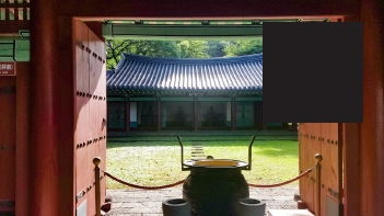 삼성혈입구입니다.