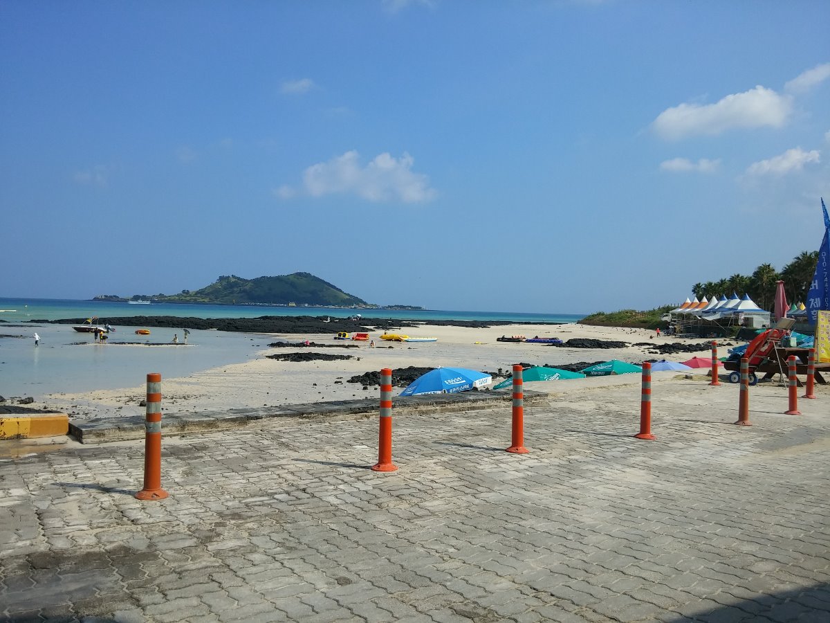 해변과 마을, 바다 길을 모두 거닐다! 제주올레코스 14코스 휠체어 구간 게시글 섬네일 이미지