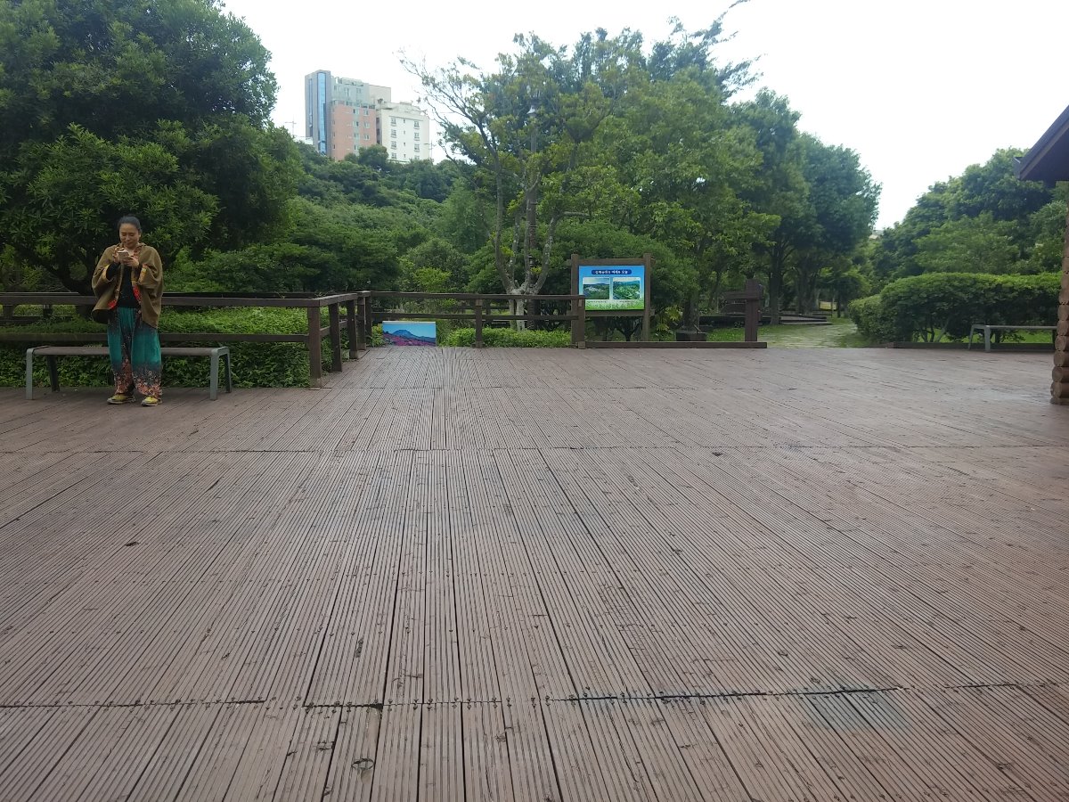 걸매생태공원 관람로 입구 입니다