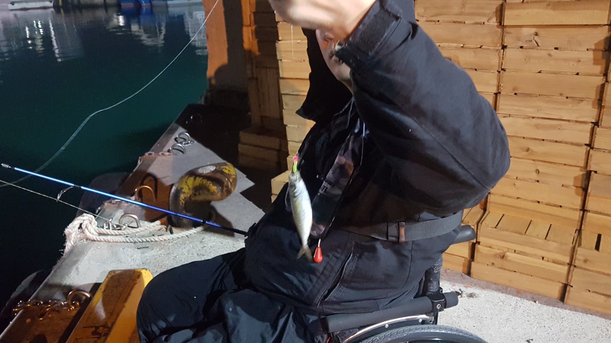 10월~12월 제주도 낚시여행...누구에게나 손맛을 안겨주는 던지면 낚이는 '고즐맹이!! 루어낚시' 게시글 섬네일 이미지