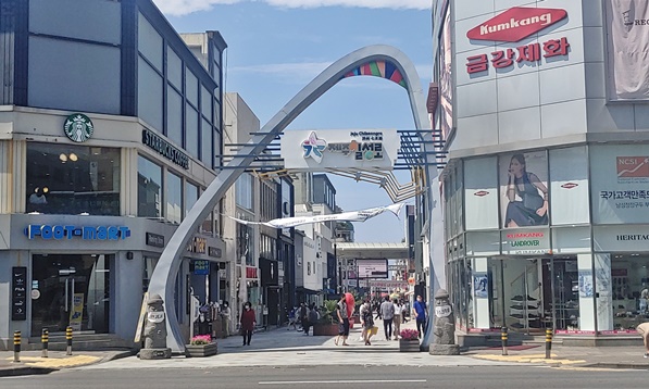 칠성로 입구 사진입니다.