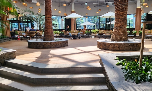 1층 휴식 공간 사진입니다.