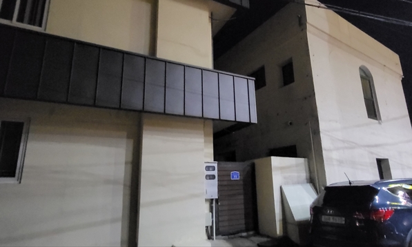 구 옥성정 자리입니다. 이미지는 건물 외관 사진입니다.