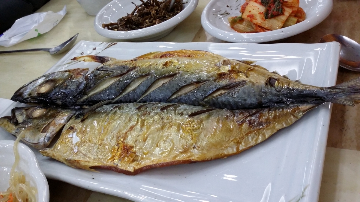 금뽕똘향토식당 고등어구이 입니다